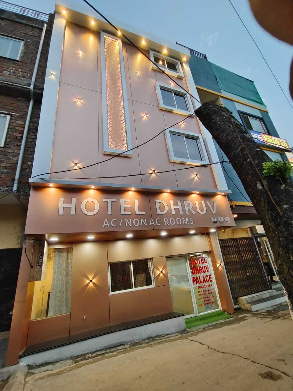 Hotel Dhruv Palace
