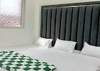 4   SEASONS HOME STAY