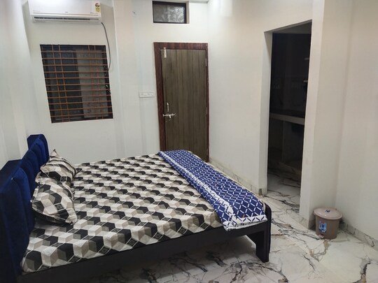 Narayan Home Stay