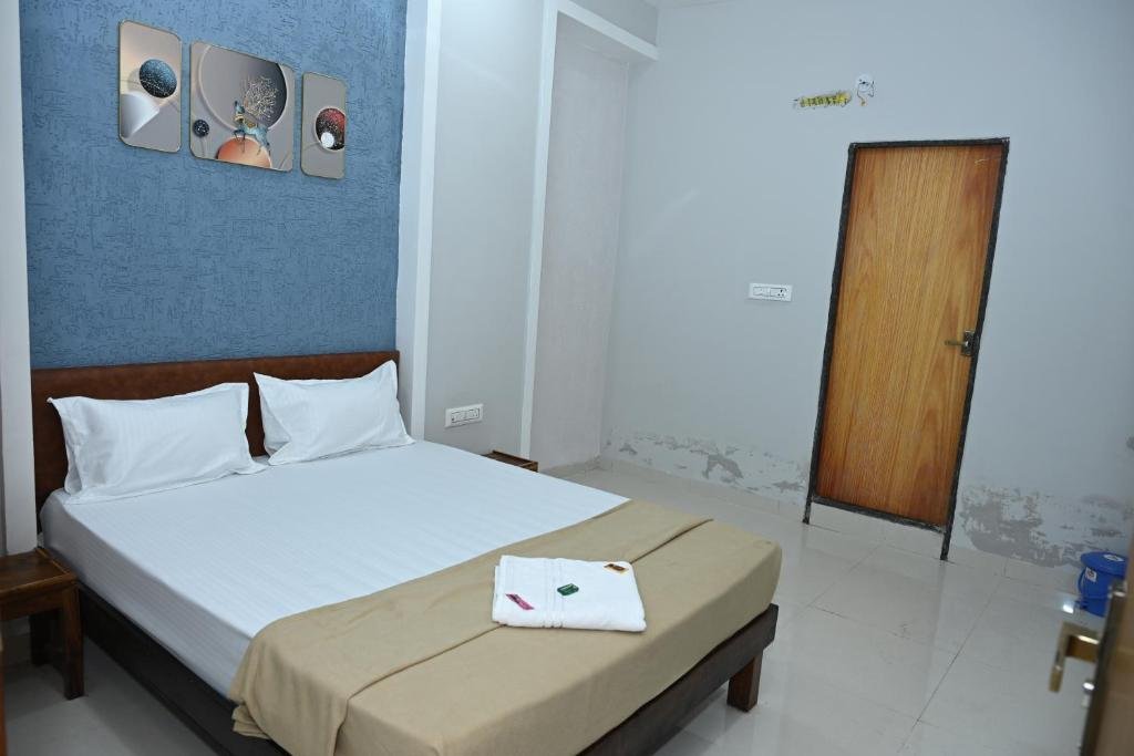 Hotel RRR Palace