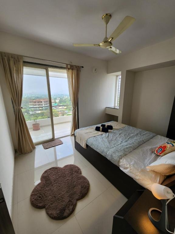 Trinity Stays Nashik - Mountain view Entire Apartment close to Sula