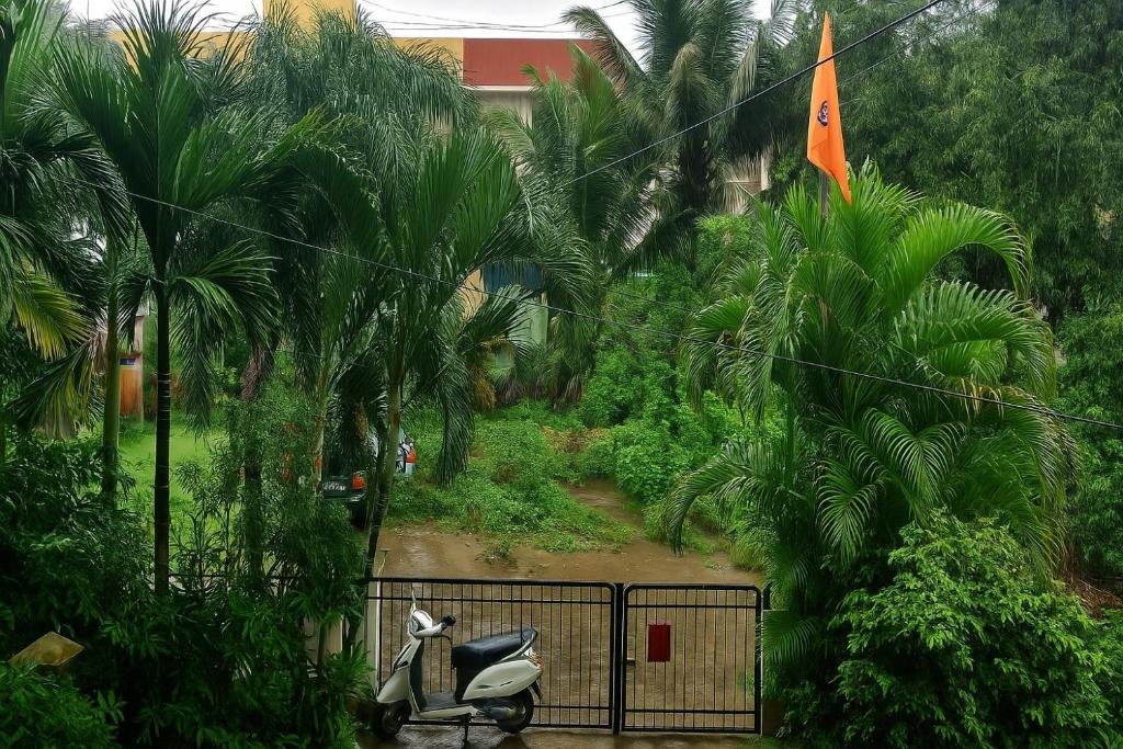 MTDC AFFILIATED The Castle A Luxurious Family Abode