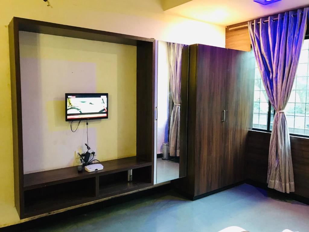 Liva Rooms