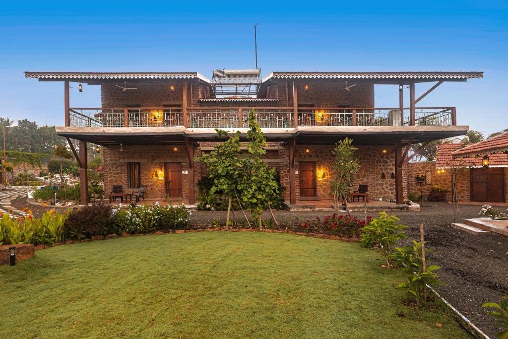 SaffronStays Lake House Bouganvillea, Nashik -villa with great lake views and patio dining
