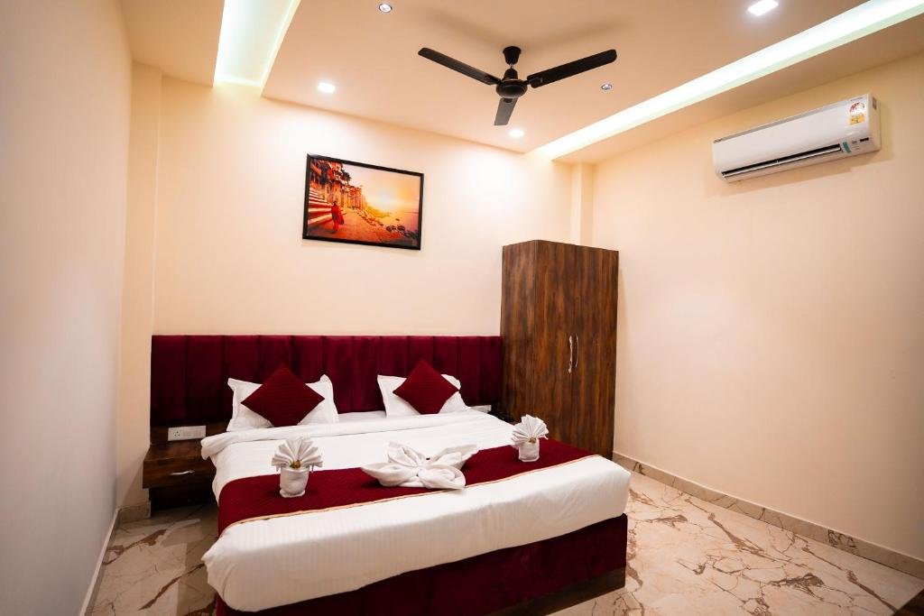 HOTEL JSR KEDAR